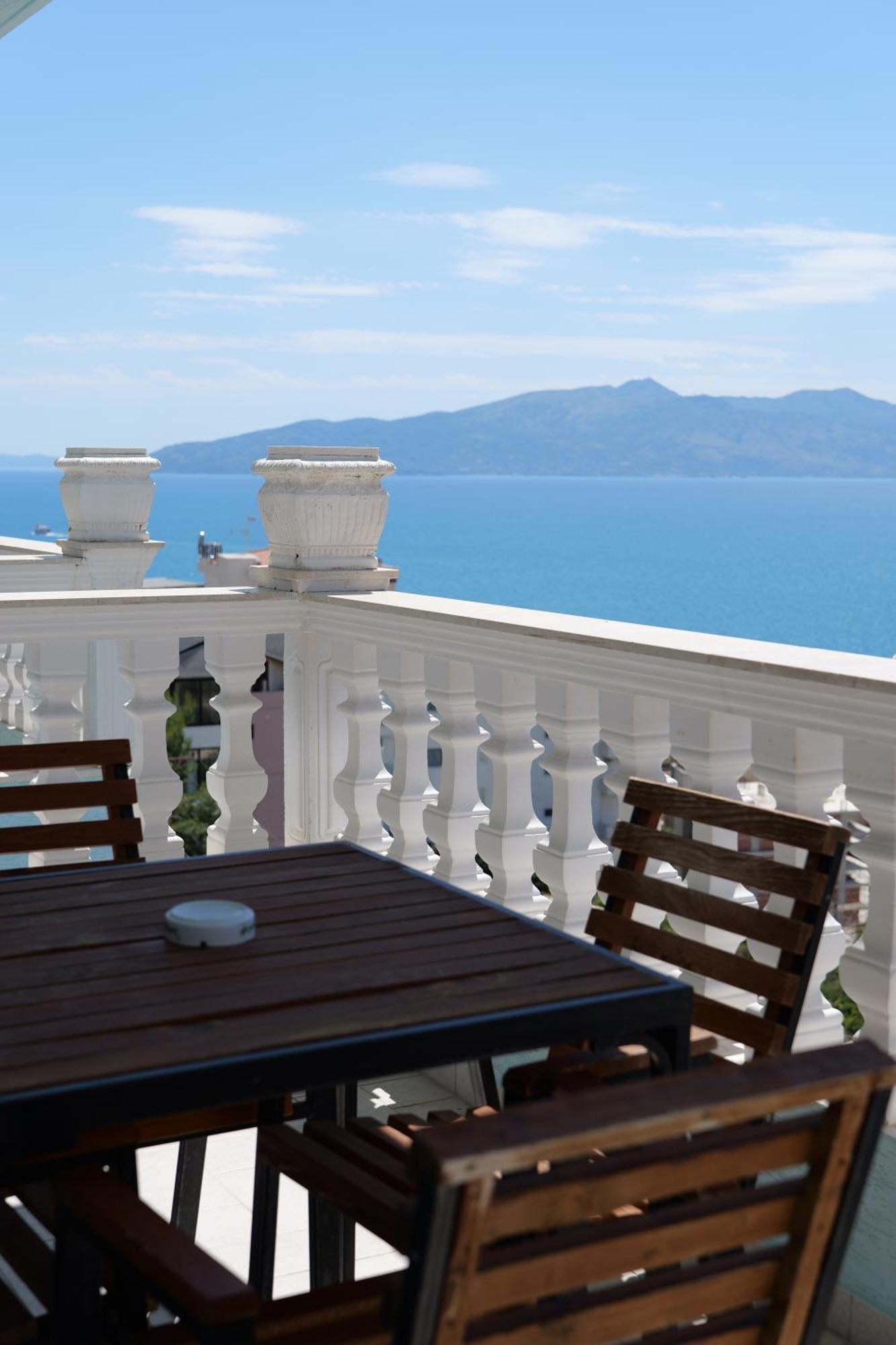 Hotel Abedini Sarandë Exteriér fotografie